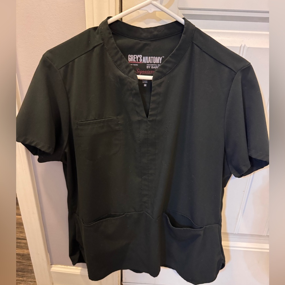 Grey's Anatomy Women's Dark Green Short Sleeve Top